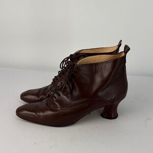 🐚 Enzo Angiolini Victorian Dark Brown Lace Up Boots vintage
